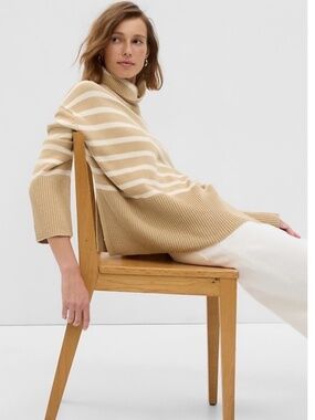 GAP 100% Cotton Split Hem Turtleneck Wide Sleeves Tan / White Stripe US Sz L